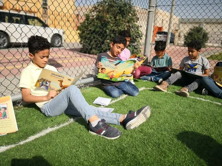 مكتبة ”أقرأ ورقة“ تقيم برنامجي «قصصي للأطفال» و«تنمية مهارات الذكاء العاطفي»