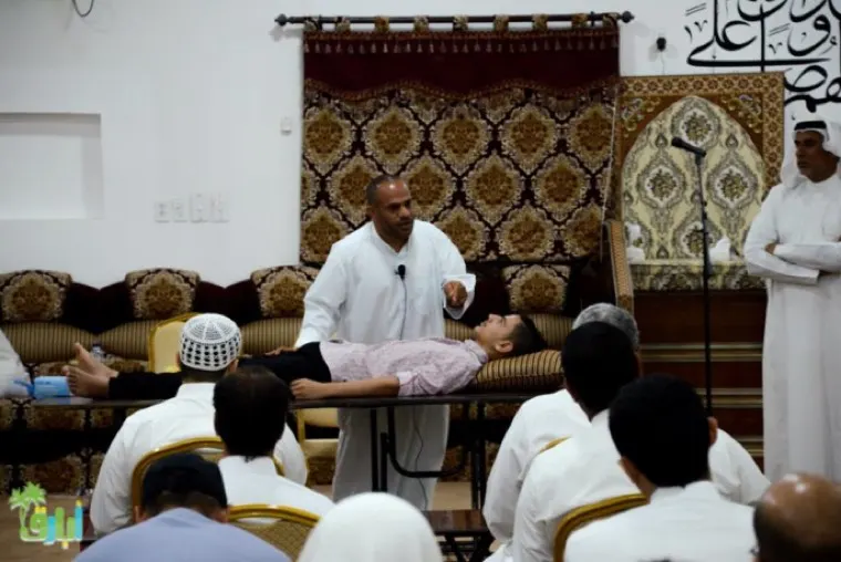إطلاق أول برنامج لتراخيص مغسِّلي الموتى بالقطيف.. الثلاثاء