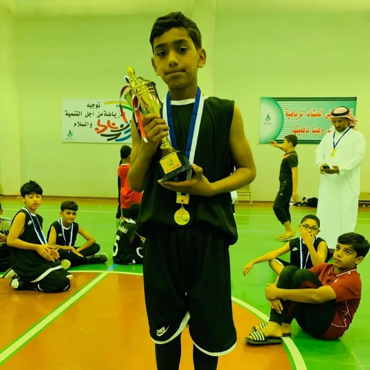 العقيلي أفضل لاعب في المهرجان الرياضي ببيشة