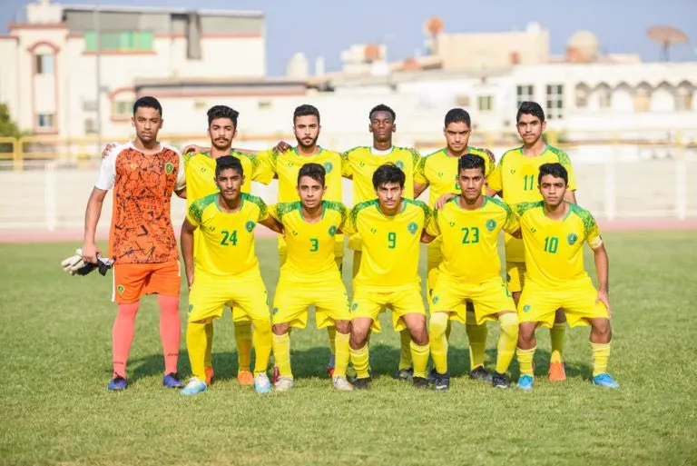 الخليج يسحق الهلال بثلاثية