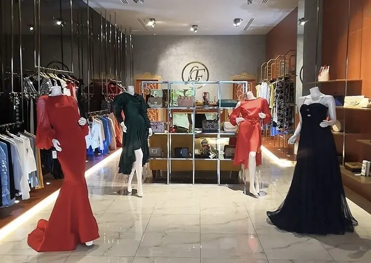 تفرّدي بفساتين أوروبية من ”بوتيك الفيروز“ بأسعار مميزة