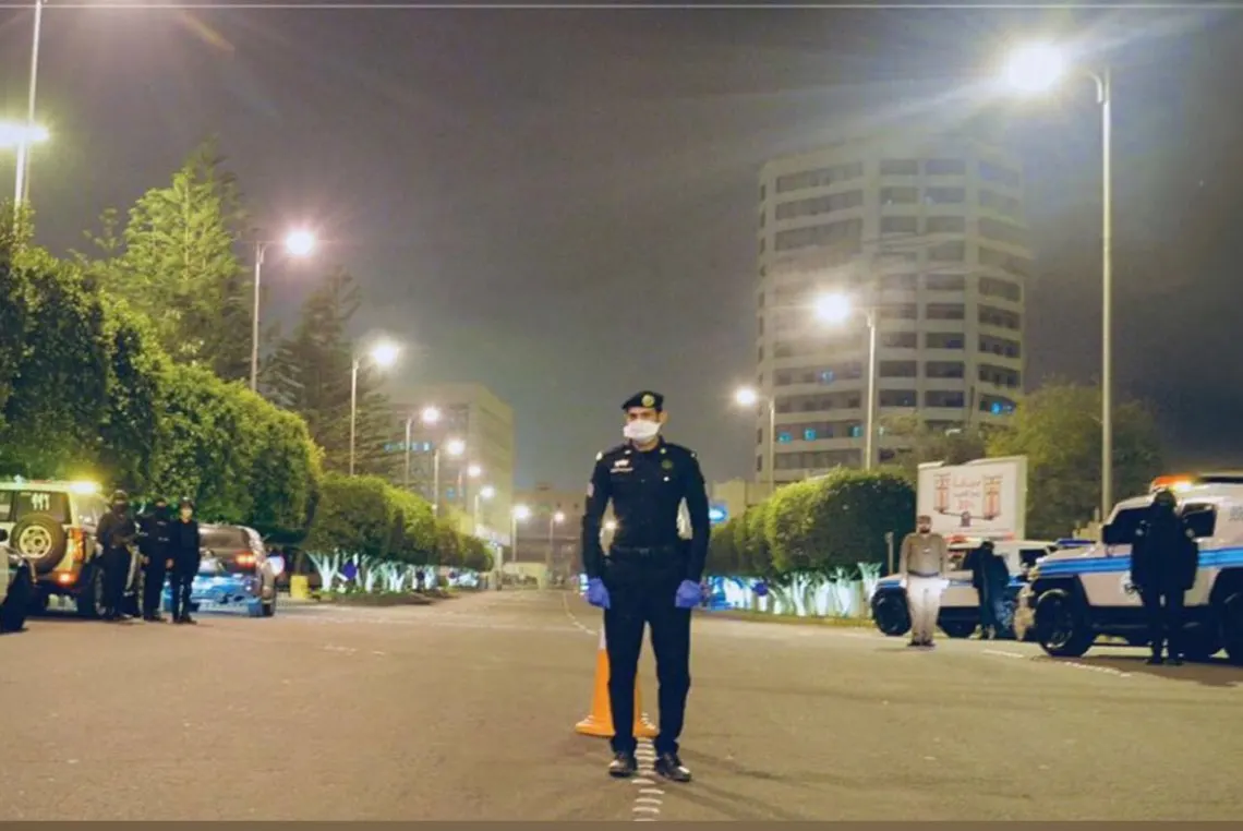 بالفيديو.. استشاري: عودة منع التجوُّل وارد للحد من تزايد إصابات كورونا