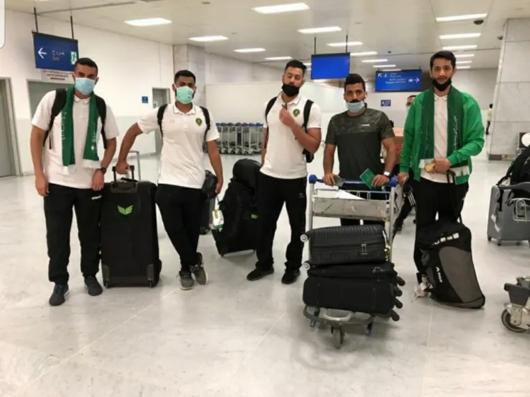 بعثة الخليج تحط رحالها في جدة