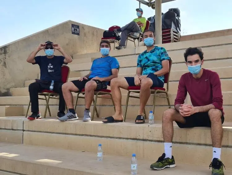 أبناء عوام أبطالاً لممتاز التنس