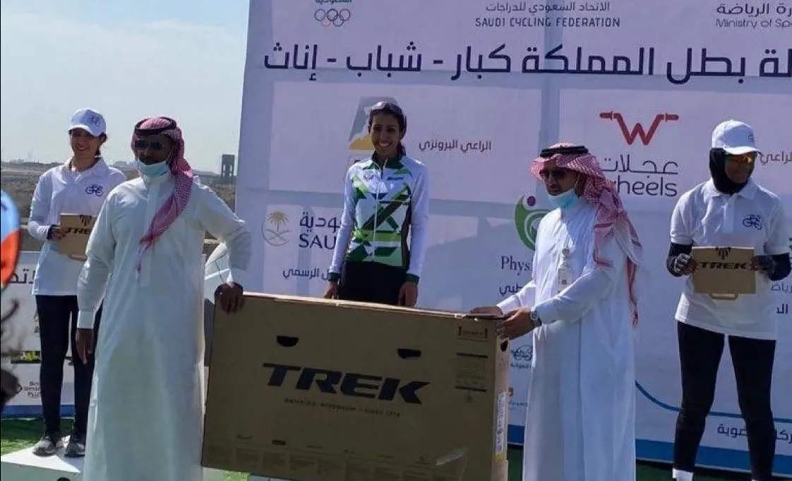 ”أحلام الزيد“ تحقق ذهبية الدراجات الهوائية للسيدات