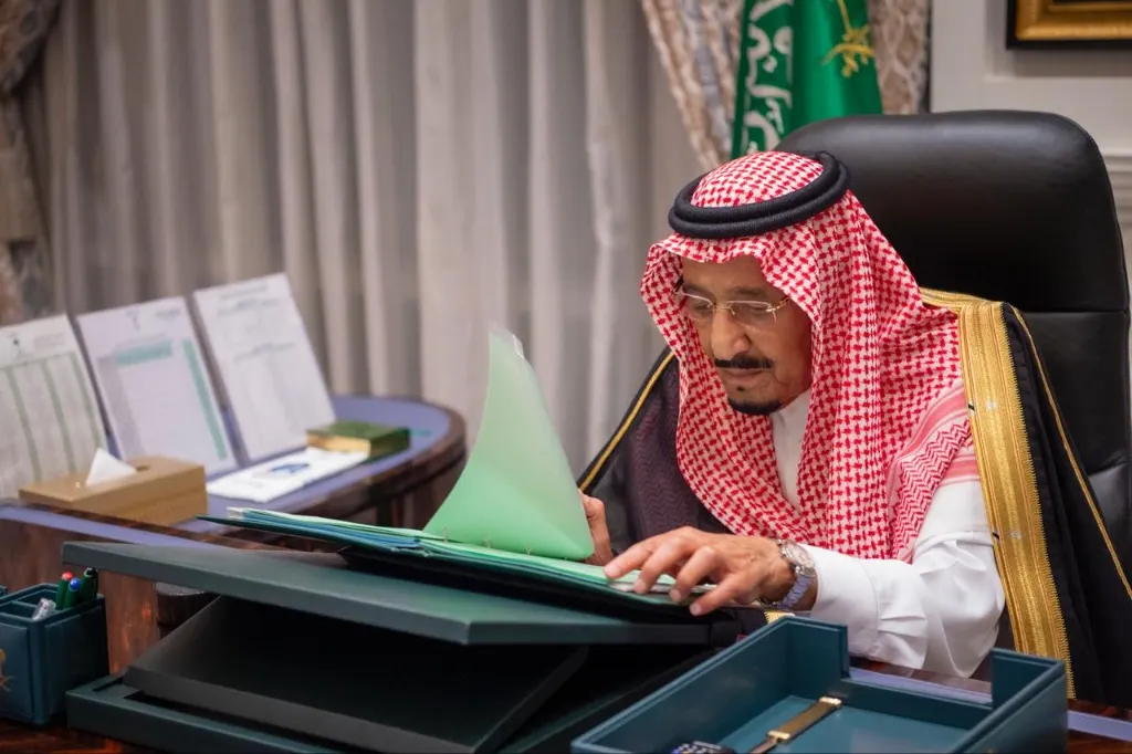 التشهير بالمتحرشين في الصحف والوسائل الأخرى المناسبة