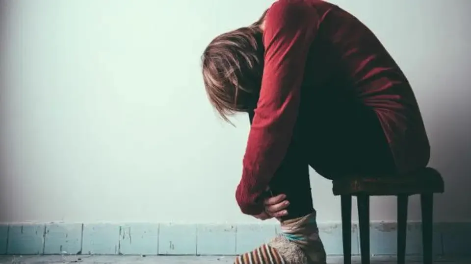 مختص: انخفاض فيتامين «د» يسهم مباشرة في الإصابة بالاكتئاب وهشاشة العظام