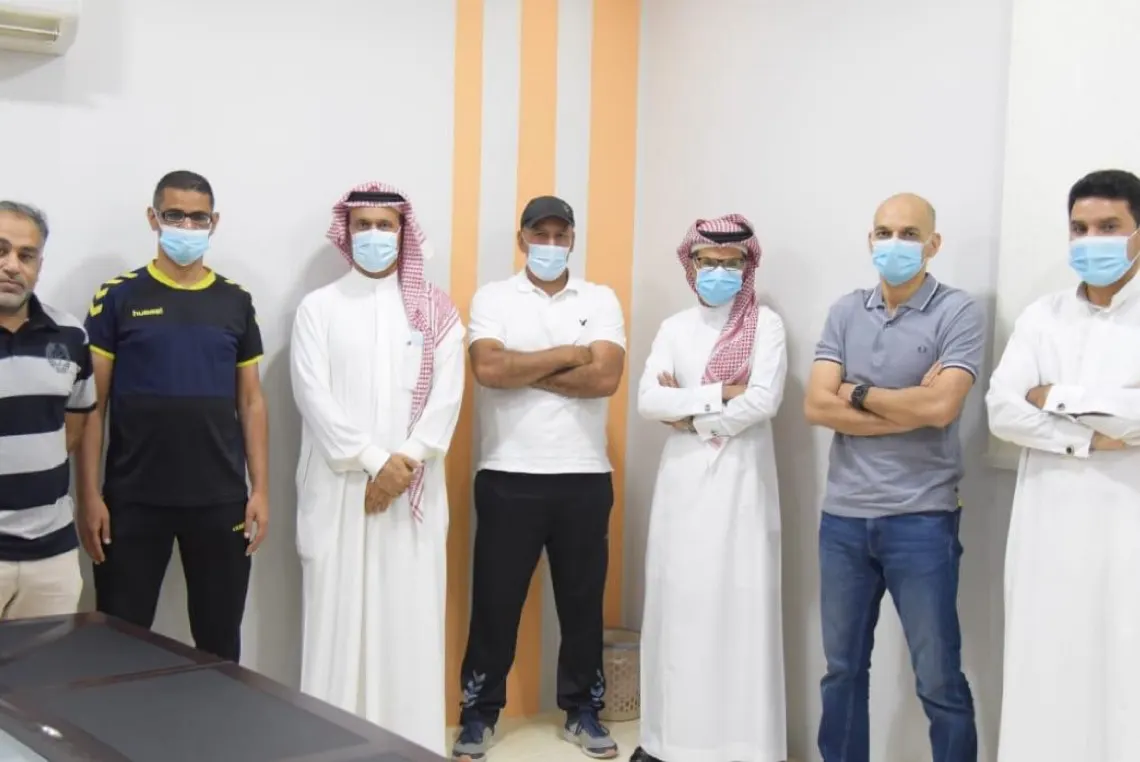 مضر يجدد للهلال والهزاع.. ويعلن استمرار ”الشطي“