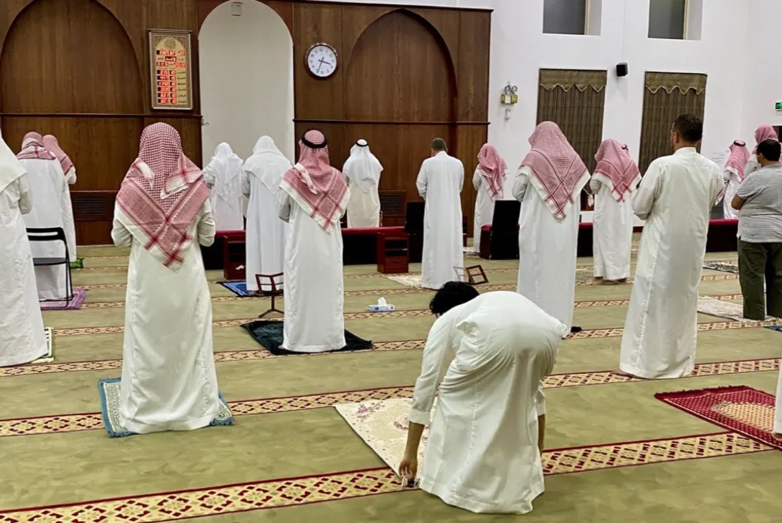 لليوم الرابع.. إغلاق 8 مساجد بعد ثبوت 10 حالات كورونا بين صفوف المصلين