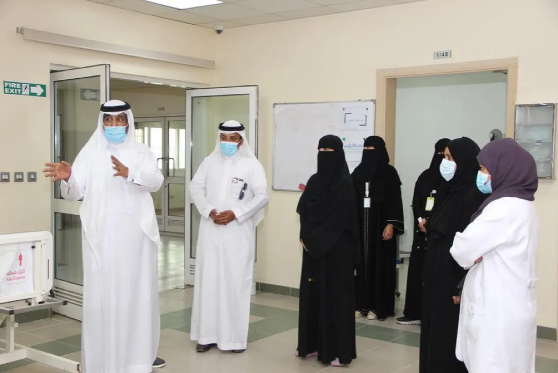 مشرف الفروع الإيوائية يتفقد ”تأهيل الإناث“ بالدمام