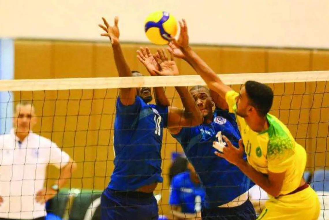 الخليج والسلام يواجهان النصر والموج غداً في دوري ممتاز الطائرة