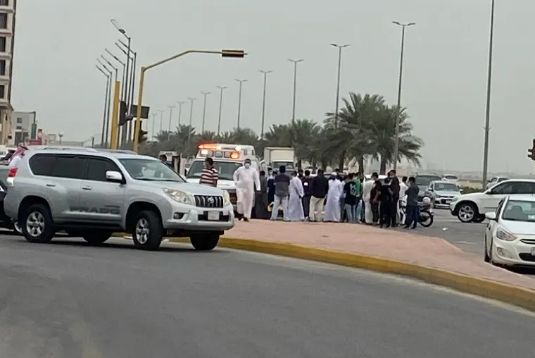 ”المرور“: التجمهر عند الحوادث يعطل إنقاذ الأرواح ويزيد المخاطر