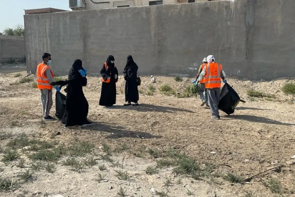 مشاركة تطوعية.. تنظيف محيط وساحات المساجد في القطيف وصفوى وتاروت