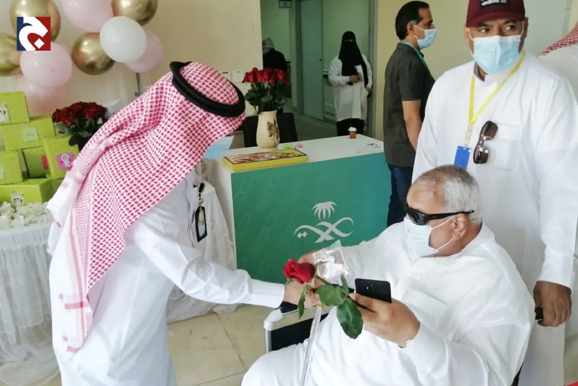 أغلبهم كبار السن.. 900 شخص تلقوا لقاح كورونا في «اليوم المفتوح» بالقطيف