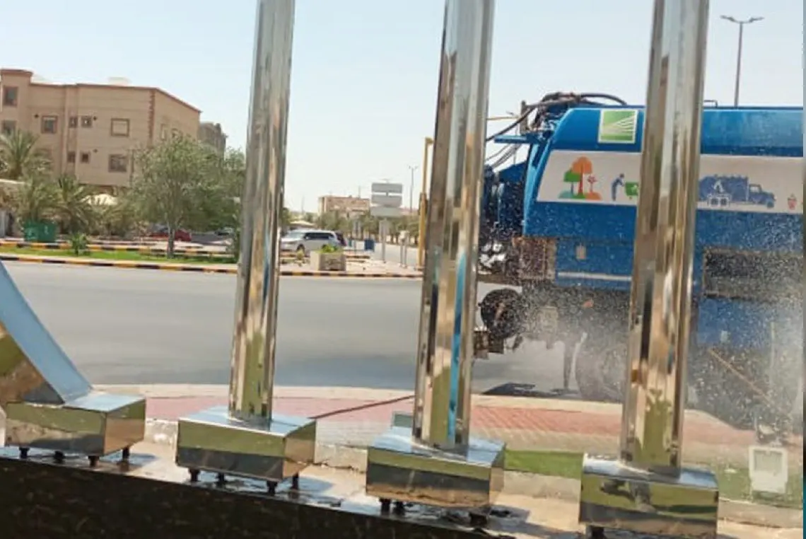 تهيئة المجسمات الجمالية بشوارع القطيف