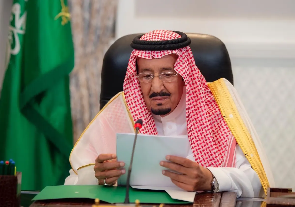 الملك سلمان: إيران دولة جارة.. ونأمل أن تؤدي محادثاتنا الأولية معها لنتائج ملموسة