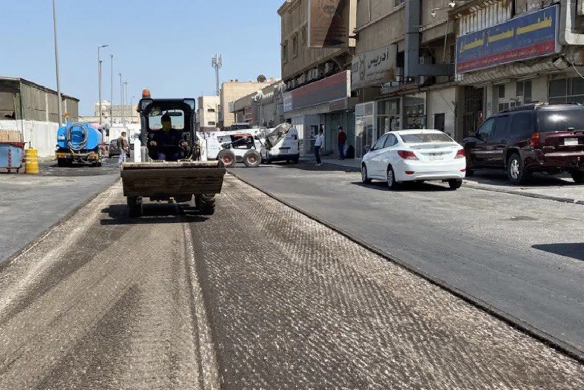 صيانة 900 متر بشارع «بدر» في القطيف