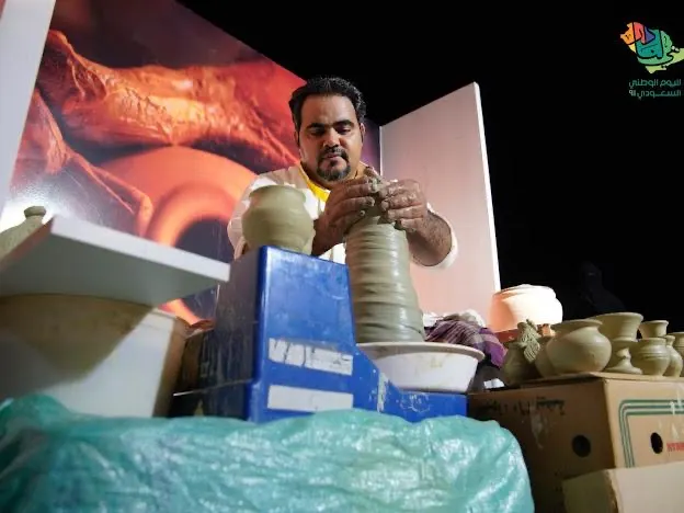 حرفيو القطيف.. إبداع مبهر يحفظ الموروث الشعبي والصناعات التقليدية