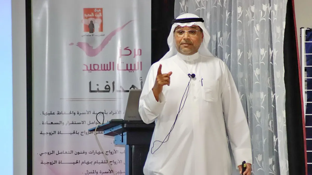 هل تدمر ضغوط عملك استقرار أسرتك دون أن تدري؟ مختص نفسي يحذر