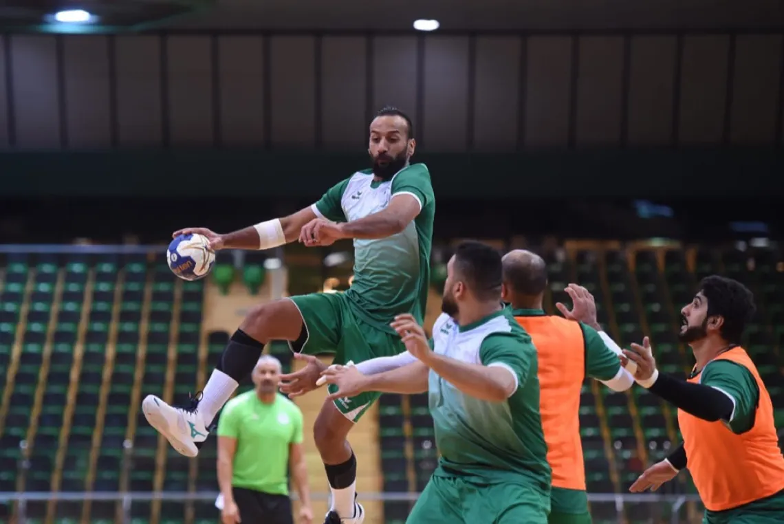 كرة اليد.. الأخضر يواجه البحرين... ومصر أمام المغرب