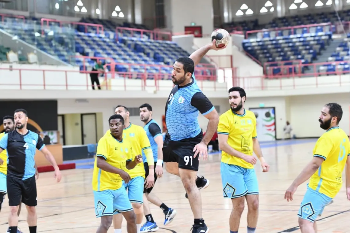 يد «الابتسام» تنفرد بصدارة دوري الأولى