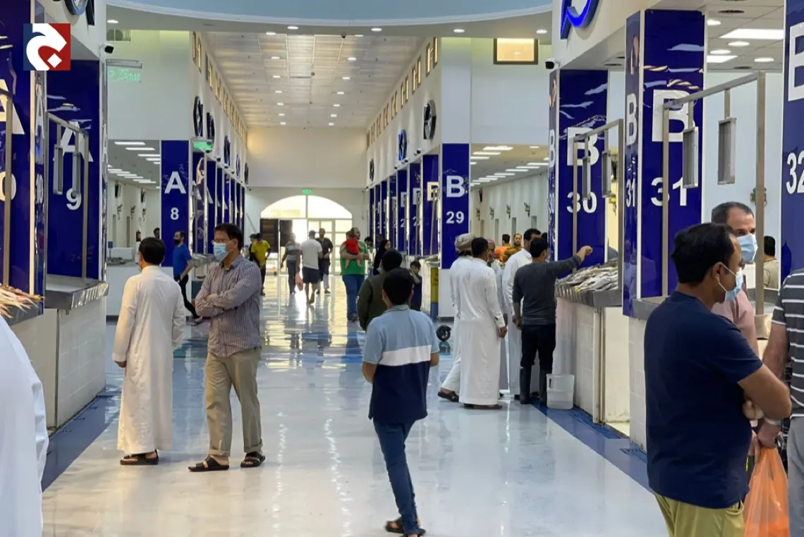 تباين أسعار الأسماك في سوق القطيف.. والسالمون يتراجع لـ 40 ريالا