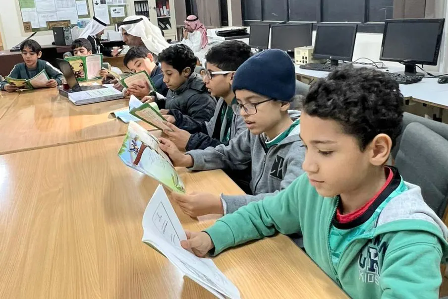 مستشار تربوي يحدد خطوات تهيئة الأبناء للدراسة