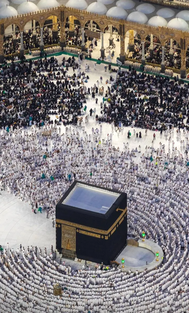”المجلس الصحي“ يدعو الحجاج إلى شرب المياه بانتظام لتجنب الجفاف