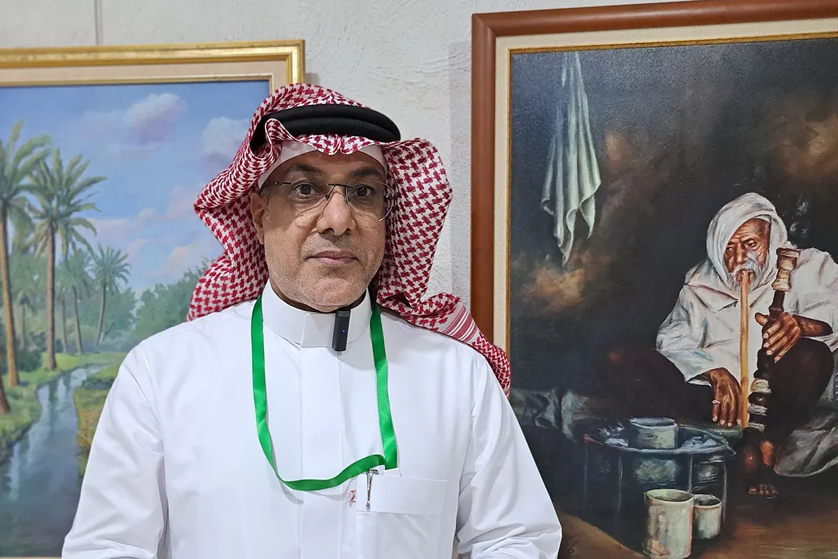 ”عندما يكتمل القمر“.. عمل فني لـ ”زمان جاسم“ يحول محطة قصر الحكم إلى تجربة حسية آسرة