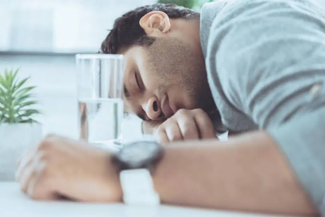 ماذا تفعل لو تعرضت للجفاف أو الإغماء بسبب نقص السوائل أثناء الصيام؟