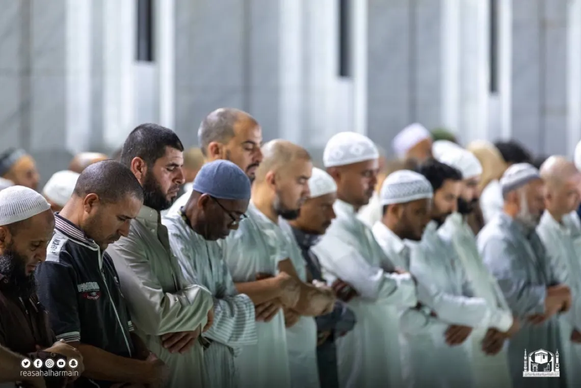 استشارية طب الفم والأسنان تقدم إرشادات صحية لحجاج بيت الله الحرام
