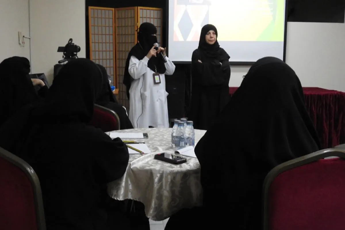 في محاضرة ب «نسائية العطاء».. استشارية تكشف التغيرات الفسيولوجية للمسنين
