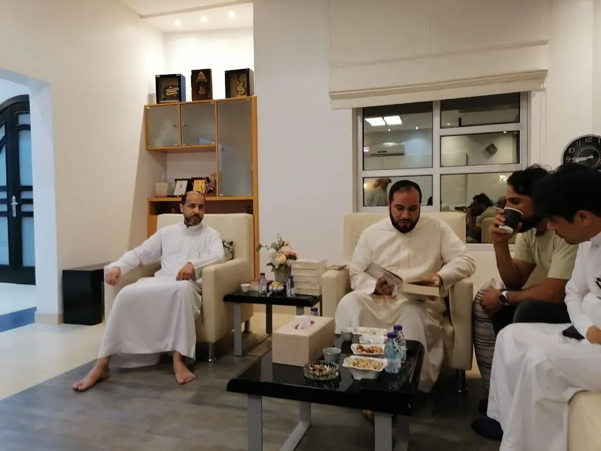 الشاعر محمد آل شيف يروي آفاق تجربته الأدبية لـ «أحدية صهيل الكلام»