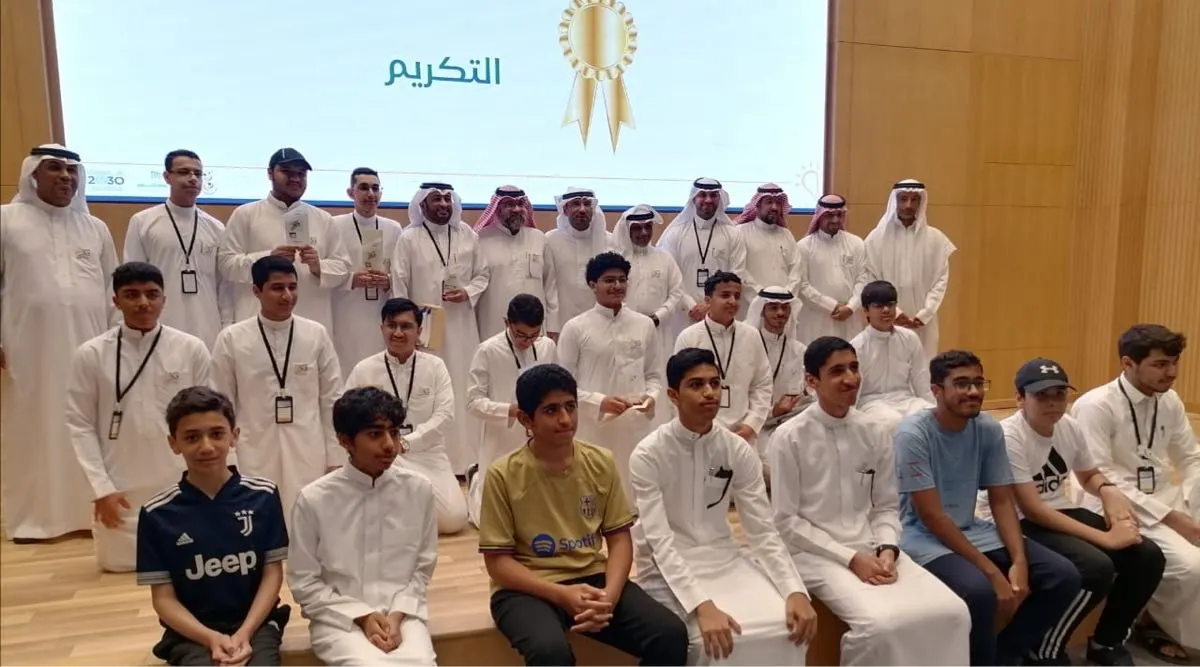 طلاب القطيف يخطفون 7 ميداليات ذهبية وفضية في معرض ”فكرة الإبداعي“