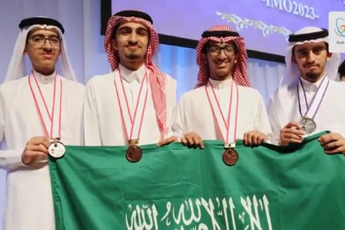 الفائزون بميداليات «أولمبياد الرياضيات»: التجربة ستفيدنا في المستقبل «علميًا وعمليًا»