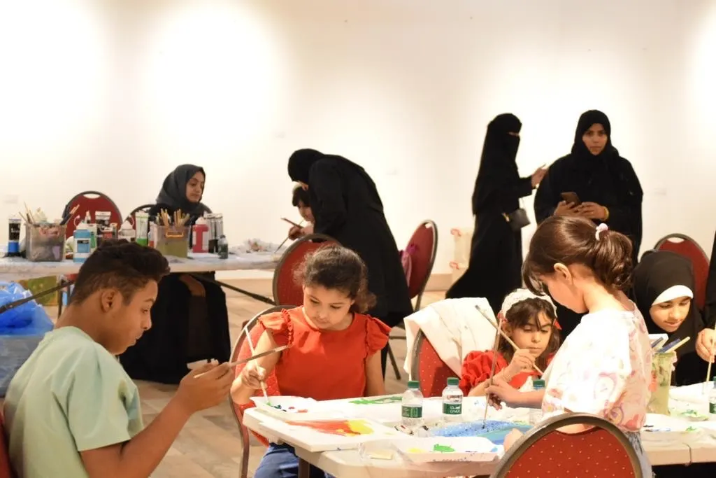 مشرفات: ورشة «الرسم الحر» أبرزت الروح العفوية للأطفال
