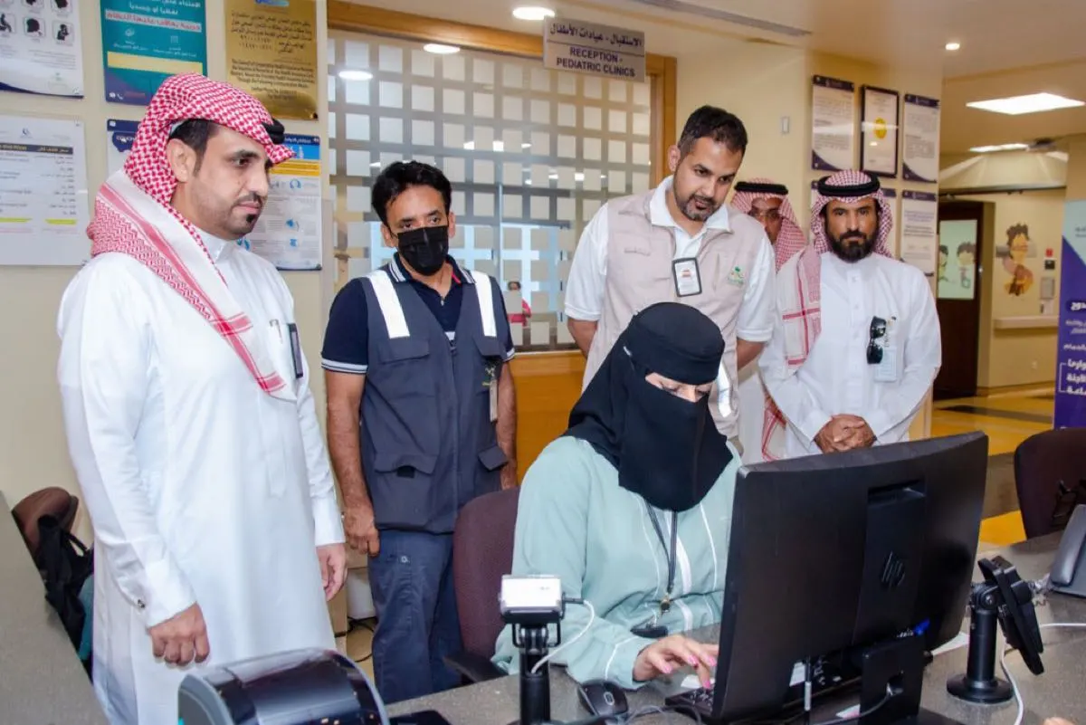 للالتزام بضوابط العمل.. حملة رقابية على الممارسين الصحيين الحكوميين