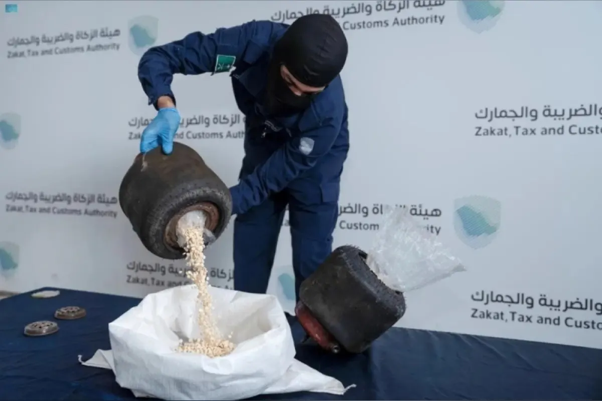 جمرك الحديثة يُحبط 3 محاولات لتهريب أكثر من 151 ألف حبة كبتاجون