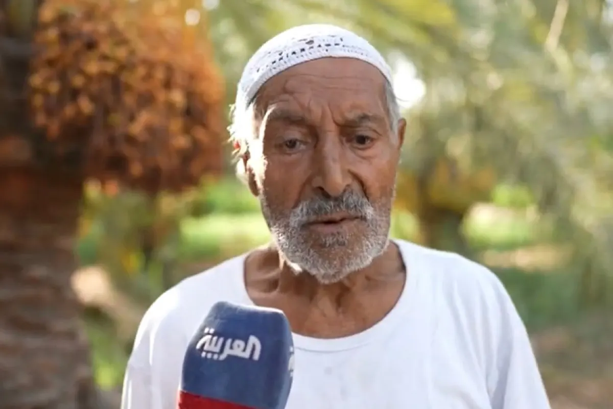 شاهد.. ”مرَار“.. الفلاح الثمانيني الذي يروي قصة العشق للزراعة في قلب القطيف