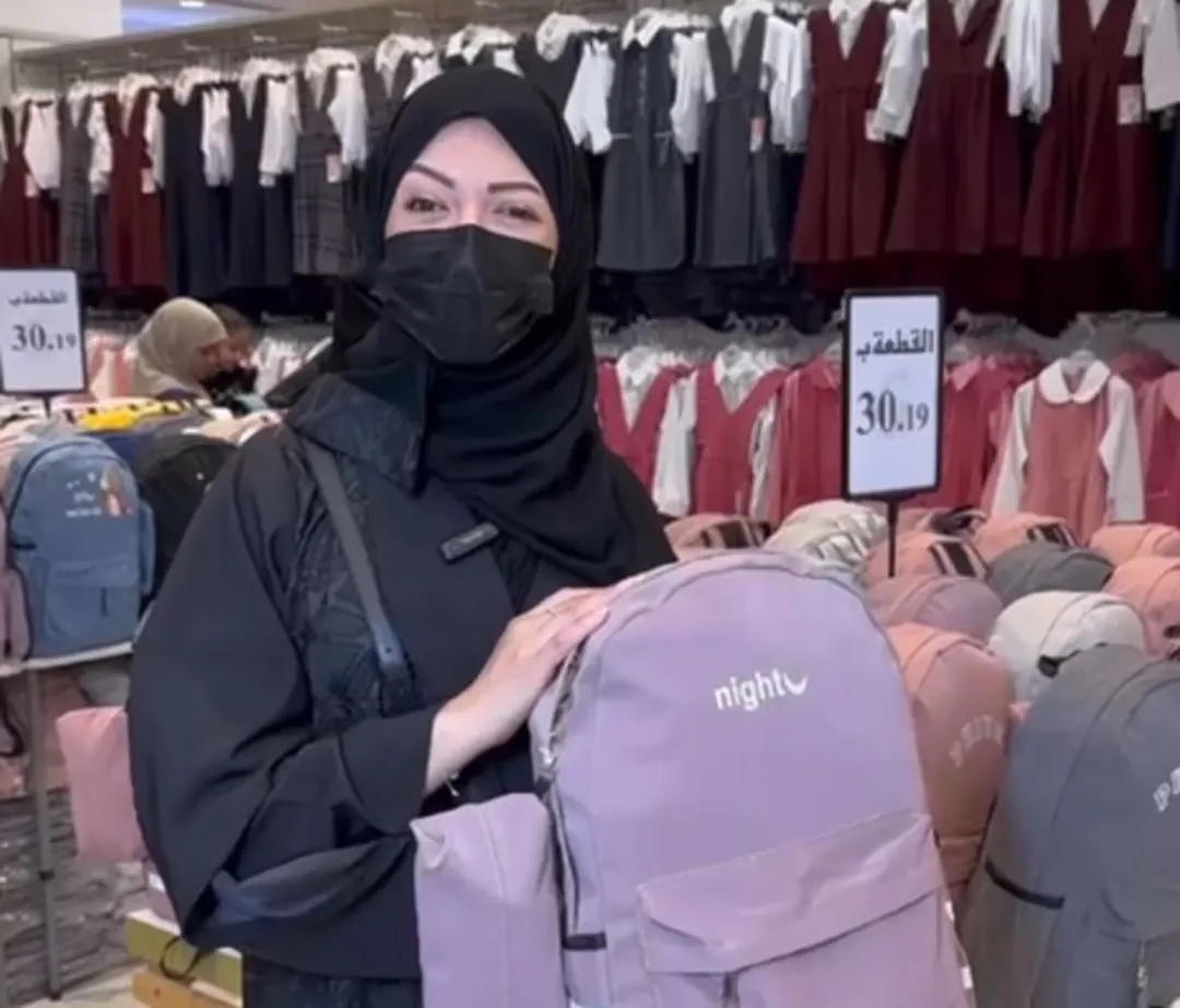 شنط مدرسية بـ 30 ريال