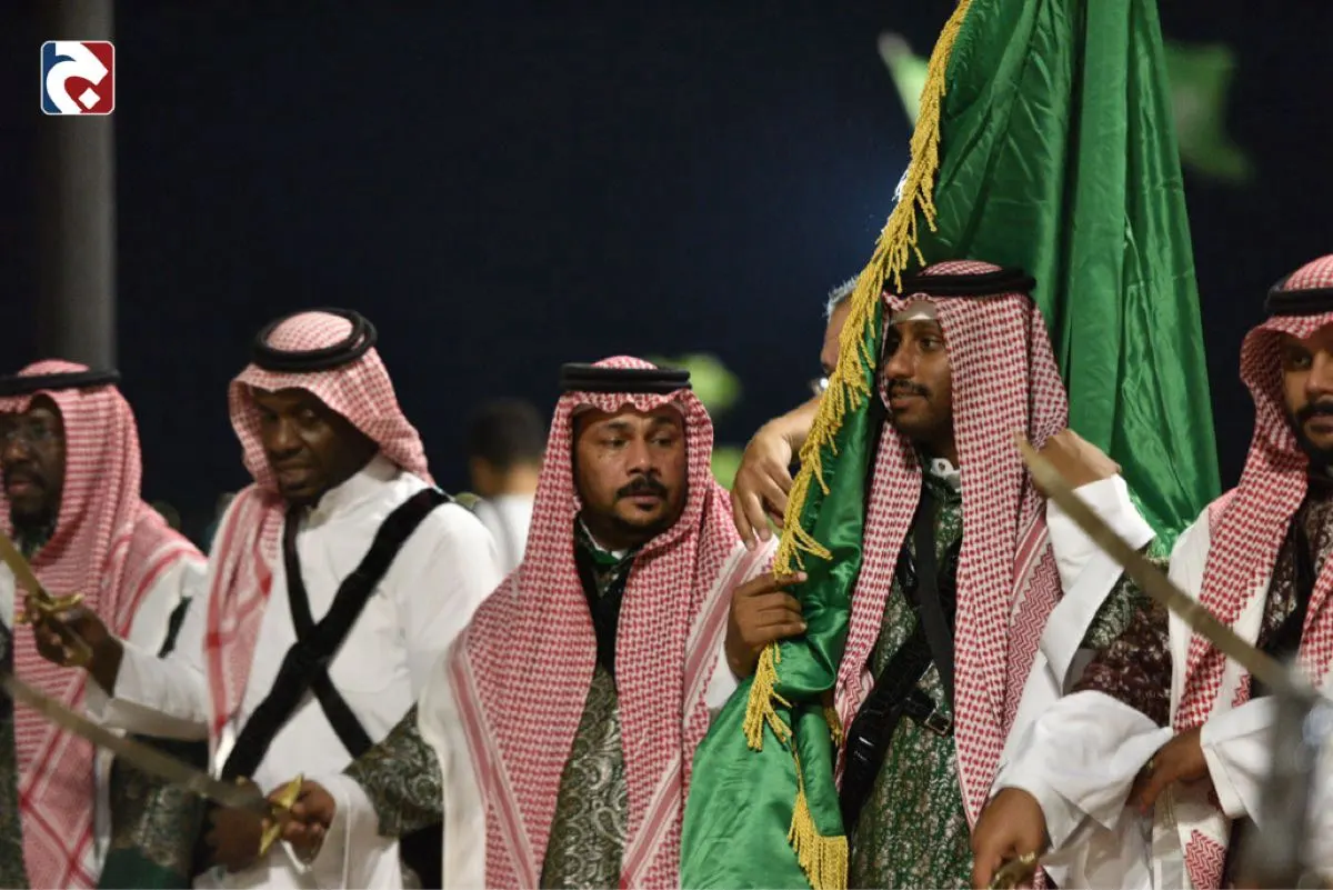 بالصور.. فلكلور شعبي في احتفالات أهالي القطيف باليوم الوطني