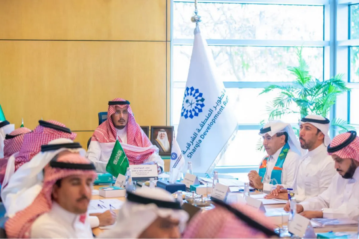 في اجتماع «هيئة التطوير».. نائب أمير الشرقية يبحث ربط الطرق المحورية بالدمام