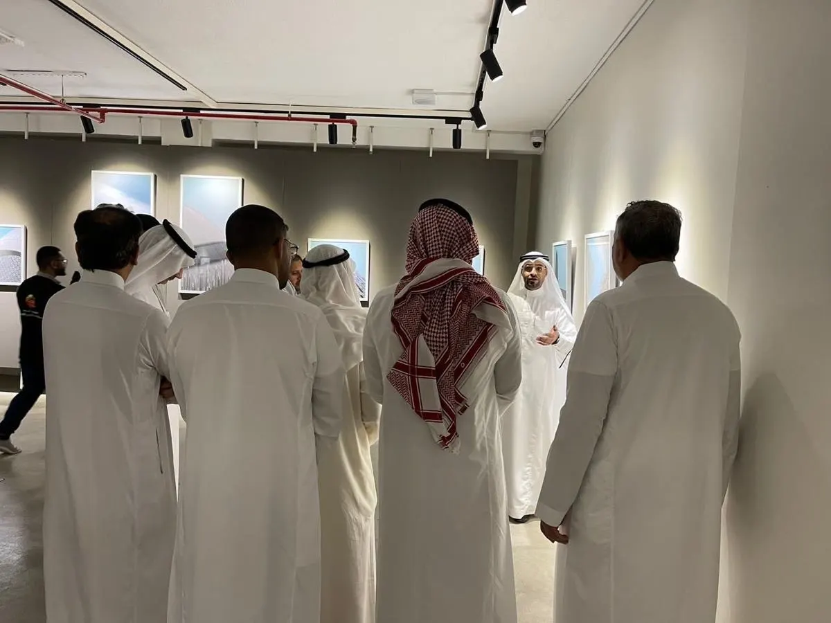 «الحركة والسكون».. 8 صور تبهر حضور معرض «سُبر البساطة»