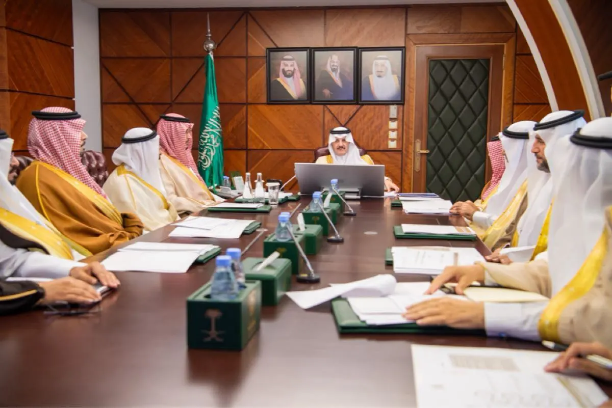 أمير الشرقية يوّجه الجهات الخدمية بحلّ ملاحظات المستفيدين في وقت قصير