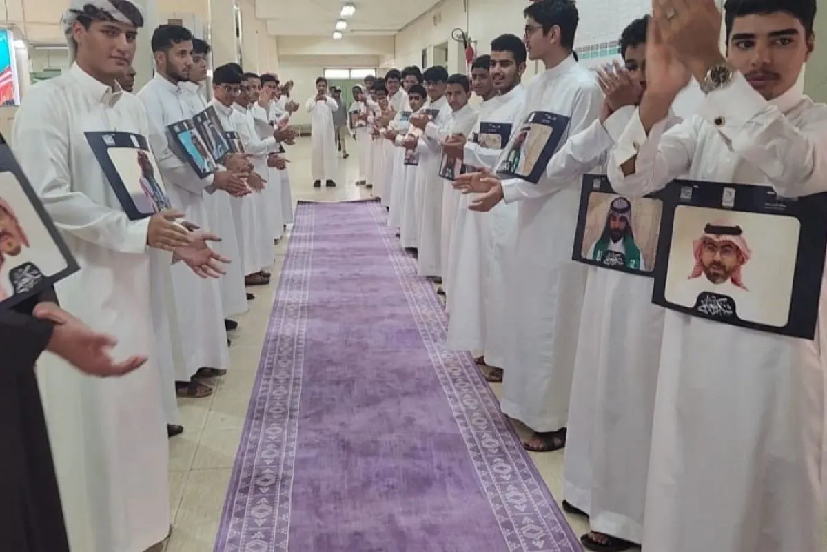 أوبريت وقصائد شعرية في احتفاء مدارس الشرقية ب «عالمي المعلم»