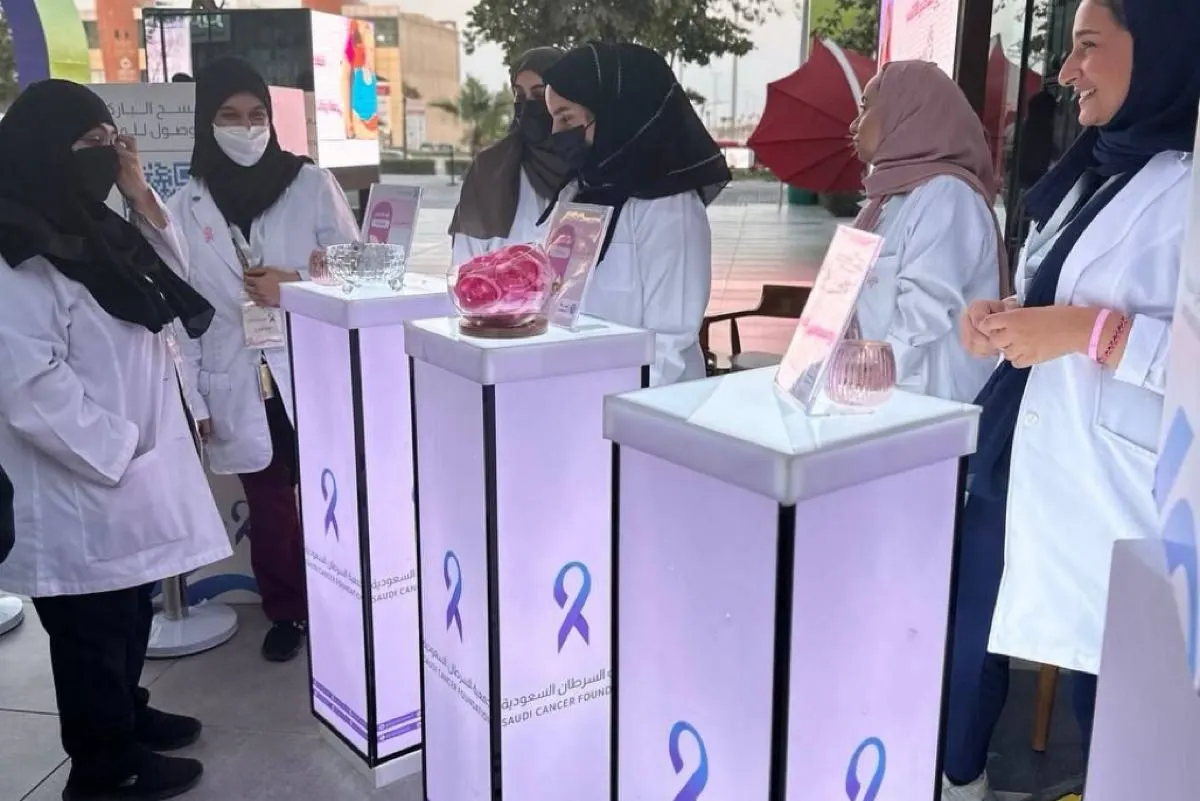 120 سيدة و30 كادرًا طبيًا في ورش «التشافي» بالخبر