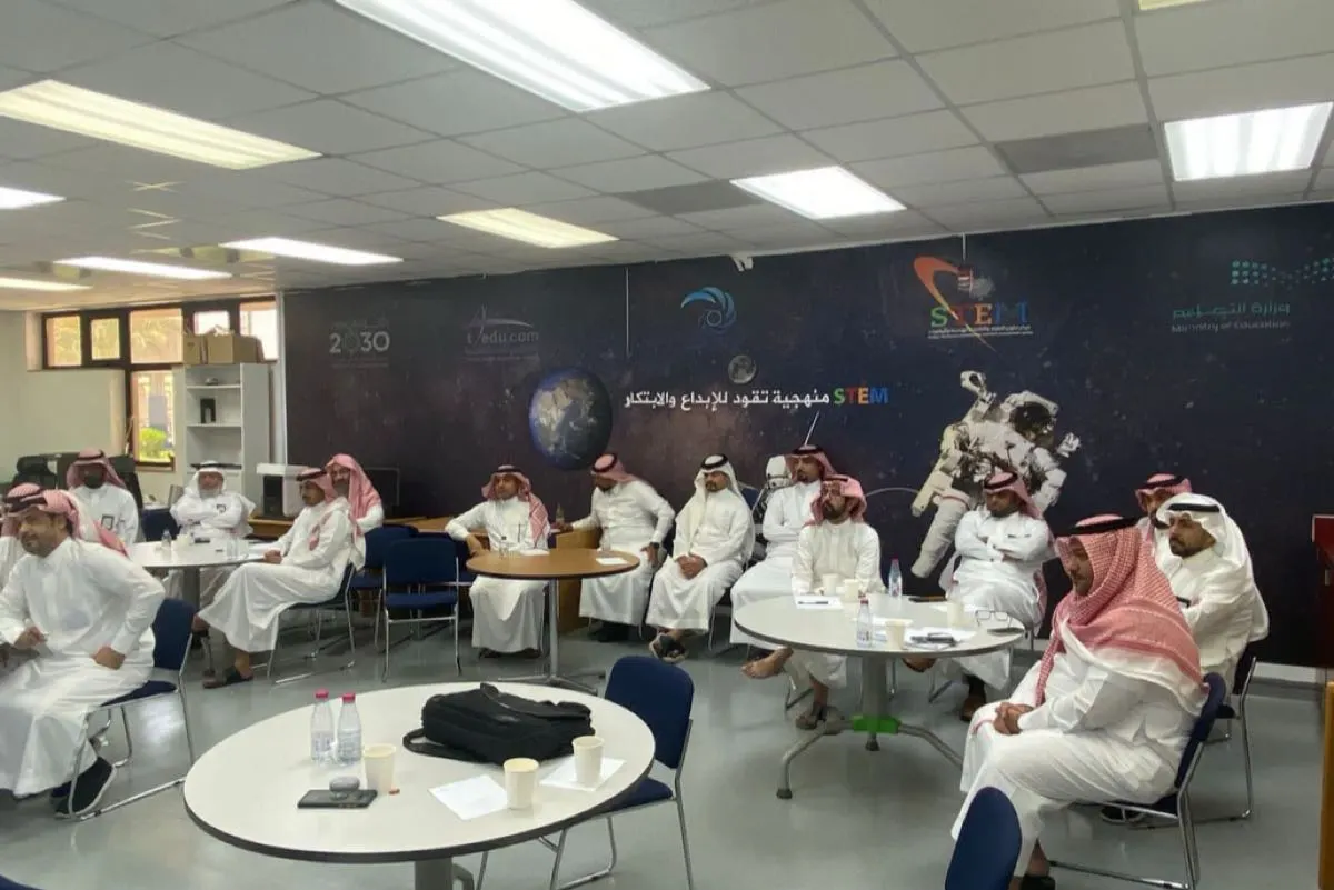بحث أهداف وأدوات ومعايير «التقويم المدرسي» بالشرقية