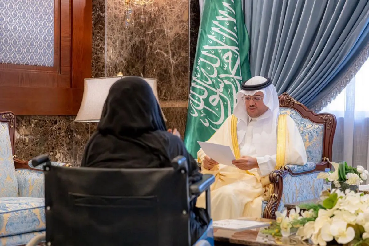 محافظ الأحساء يوجه بسرعة تقديم الخدمات الحكومية للمستفيدين