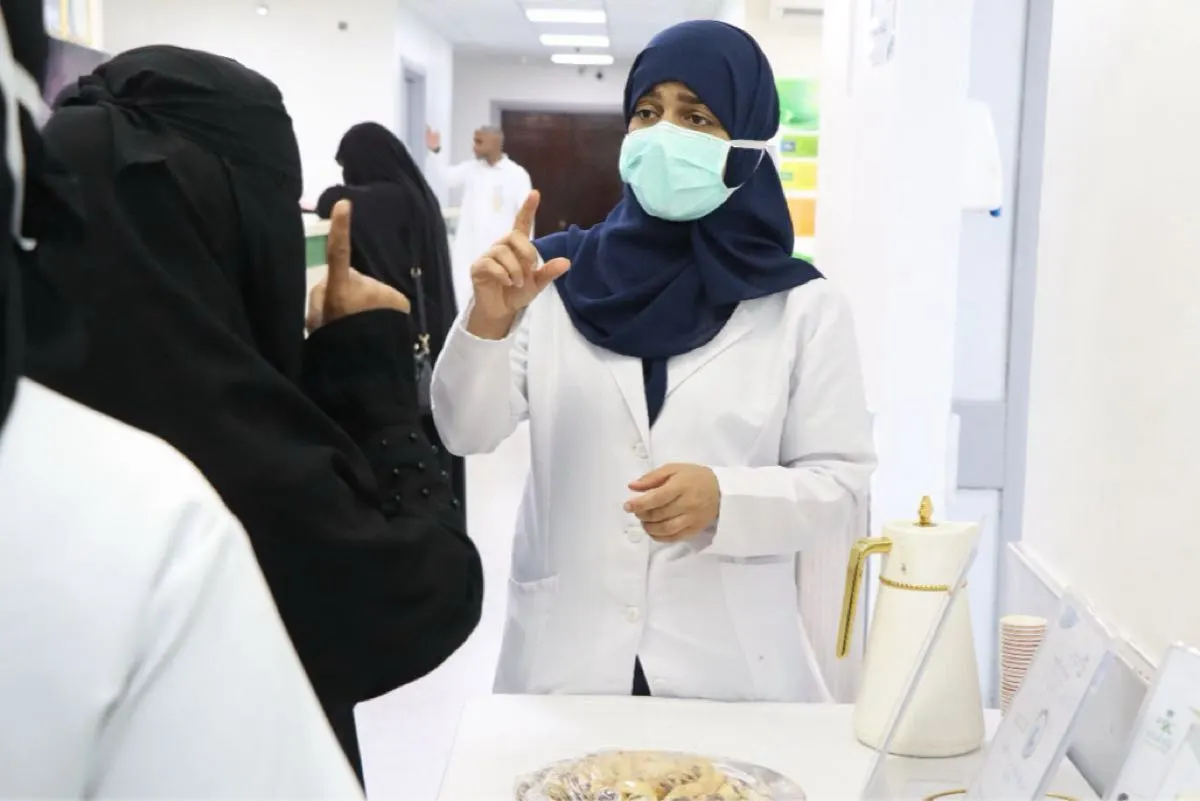بالصور.. 4 اقسام يفعلون اليوم العالمي للبصر في مستشفى صفوى