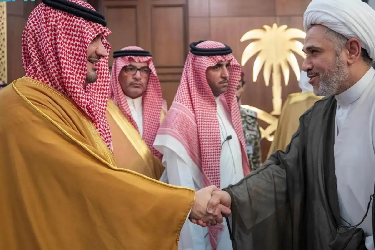 الأمير عبدالعزيز بن سعود يستقبل عدداً من المواطنين من أهالي الشرقية